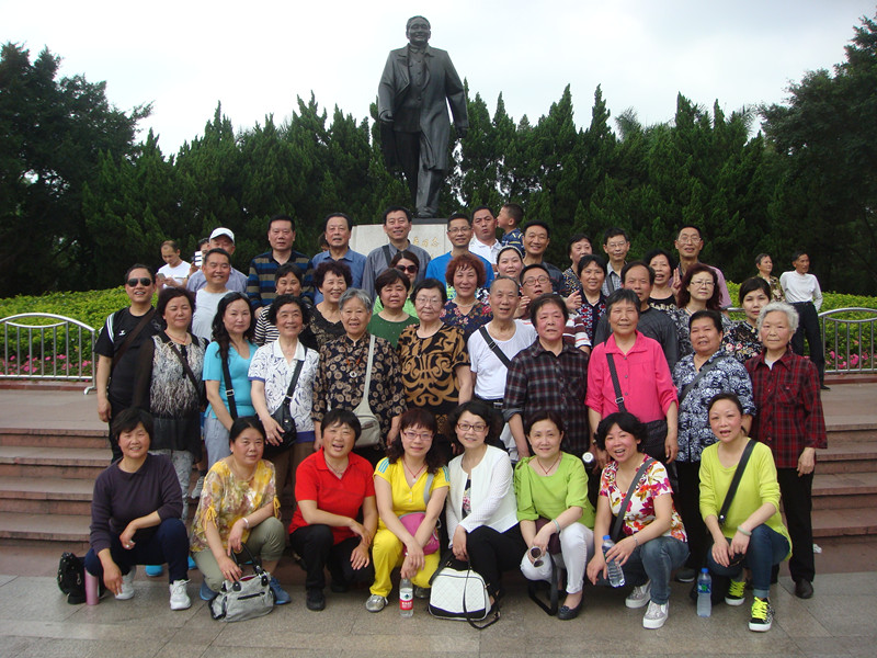 寶業(yè)集團(tuán)公司退休職工第一批“港、澳”游